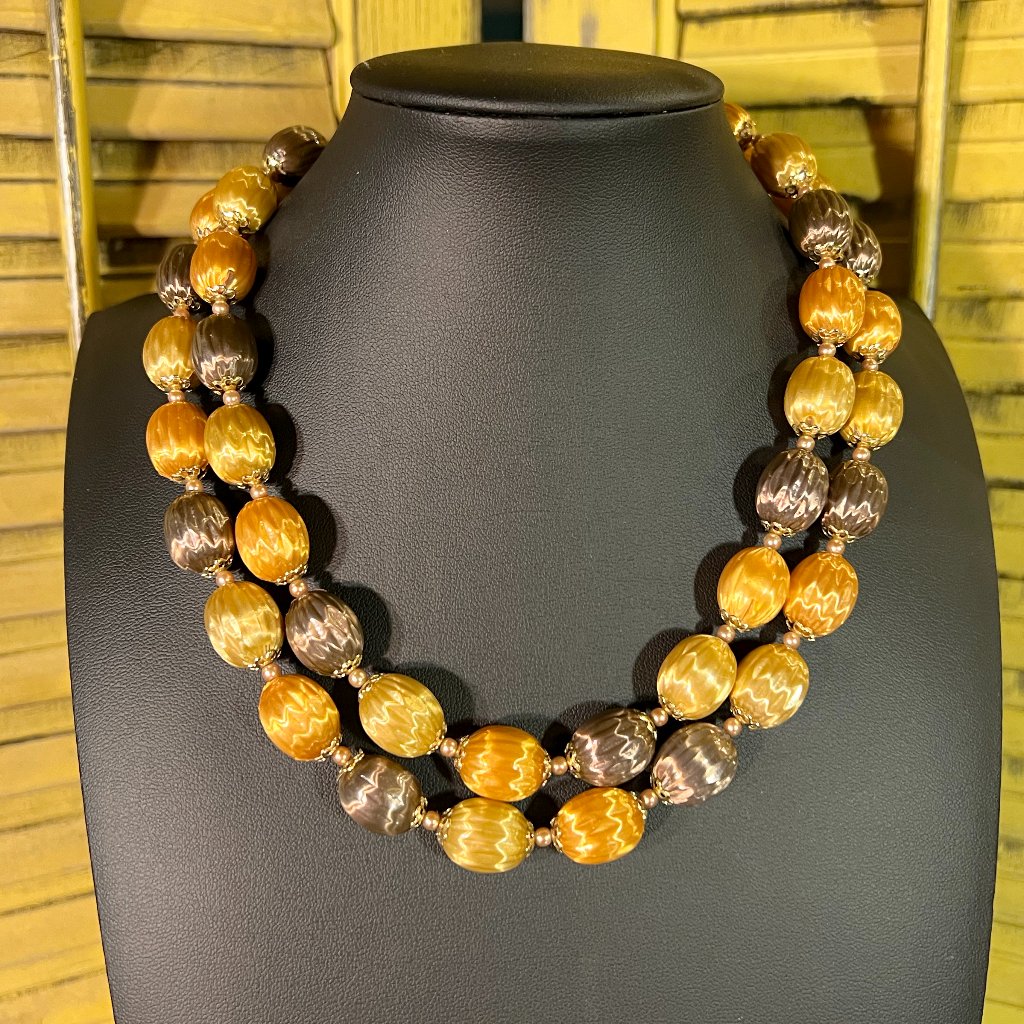 Vintage Japan Lightweight Lucite Multistrand Necklace 12$